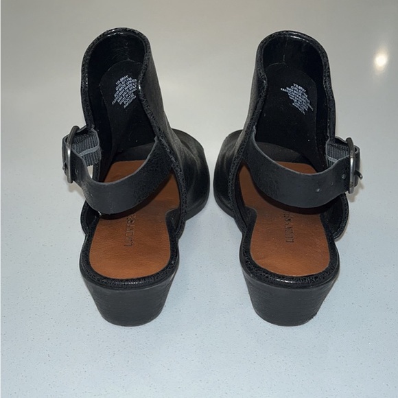 Little Girls lucky brand size 11 booties - Picture 2 of 2